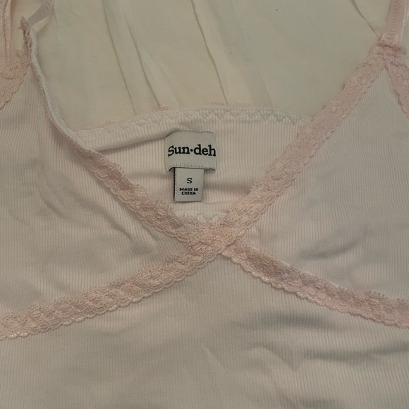 Sunday best tank top with pink lace detailing - Picture 2 of 2